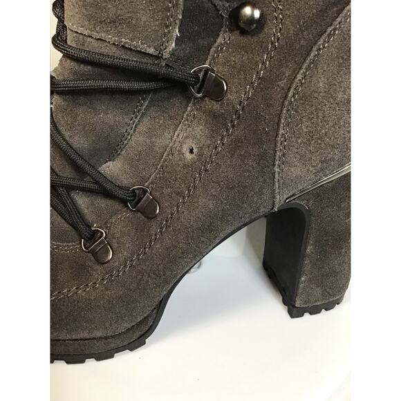 DKNY Women Suede Platform tie up Ankle Booties Sz 8 Gray NWOT Flawed * BikerCore - Picture 9 of 12